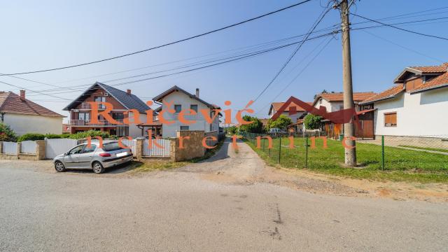 Plac, Prodaja, 1300m2, Mladenovac selo, Mladenovac, Bozidara Hajduk Veljkovica