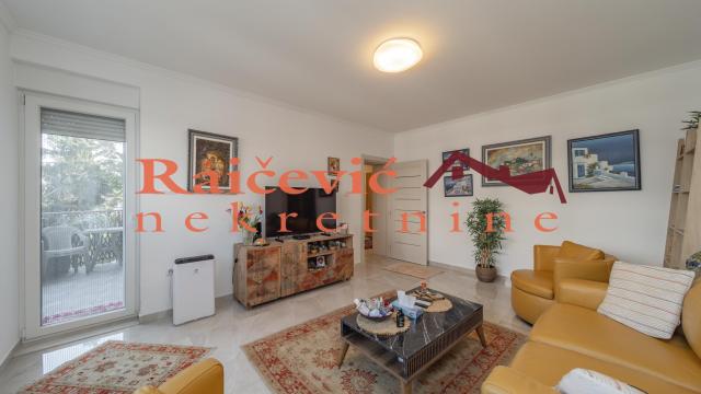 Stan, Trosoban, Prodaja, 80m2, Dedinje, Savski venac, Neznanog junaka