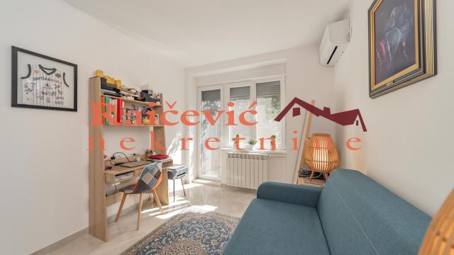 Stan, Trosoban, Prodaja, 80m2, Dedinje, Savski venac, Neznanog junaka