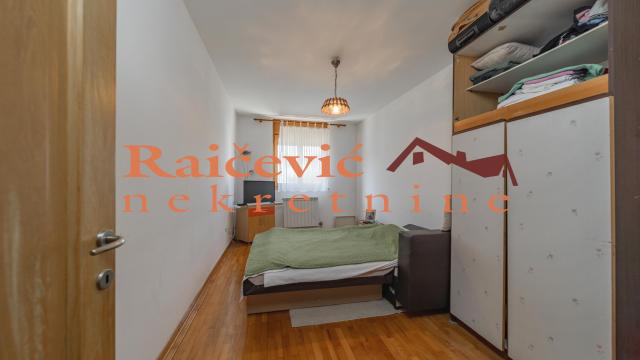 Stan, Petosoban, Prodaja, 142m2, Dedinje, Savski venac, Raska