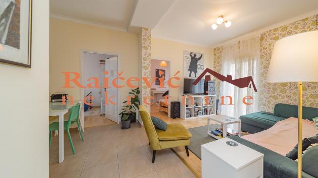 Stan, Trosoban, Prodaja, 79m2, Centar, Stari grad, Zmaja od Nocaja