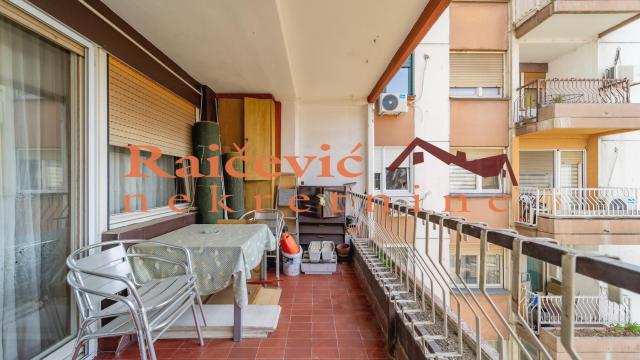 Stan, četvorosoban, Prodaja, 97m2, Dorćol, Stari grad, Visokog Stevana