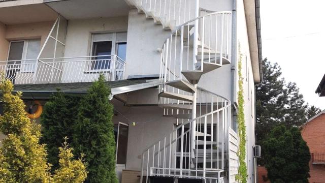 Kuća, Petosoban i veći, Prodaja, 250m2, Sremska Kamenica, Petrovaradin, Kneza Viseslava