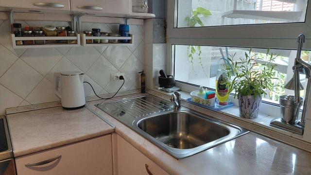 Kuća, Petosoban i veći, Prodaja, 250m2, Sremska Kamenica, Petrovaradin, Kneza Viseslava