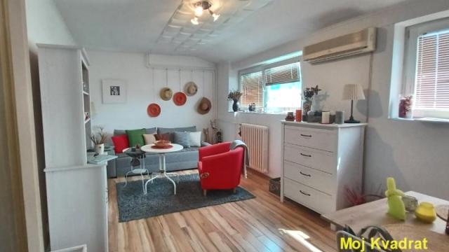 Stan, Dvoiposoban, Prodaja, 53m2, Novo Skojevsko naselje, Rakovica, Luke Vojvodića