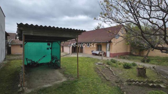 Kuća, Trosoban, Prodaja, 99m2, Gornja Varoš, Gradska lokacija, Sombor