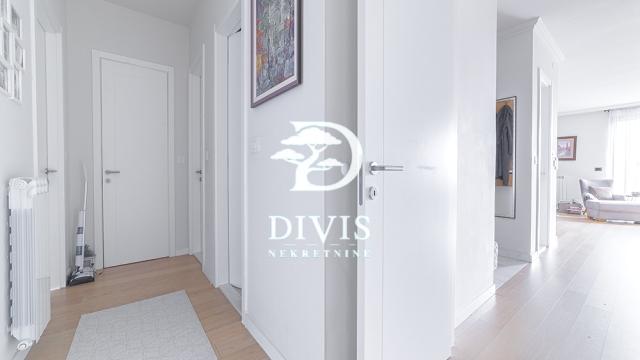 Stan, četvorosoban, Prodaja, 138m2, Tošin Bunar