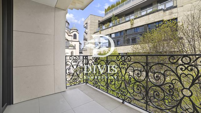 Stan, četvorosoban, Prodaja, 207m2, Mome Kapora