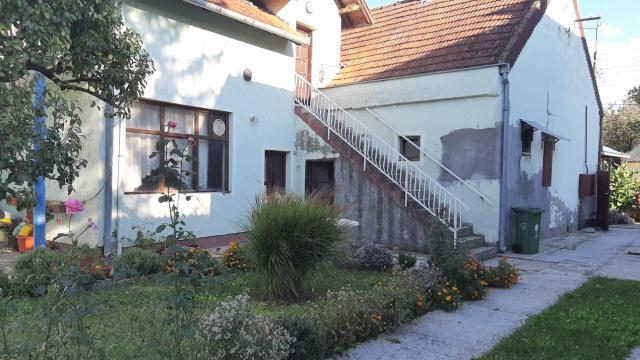 Kuća, Petosoban i veći, Prodaja, 300m2, Dože Đerđa