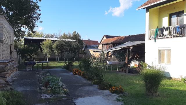 Kuća, Petosoban i veći, Prodaja, 300m2, Dože Đerđa