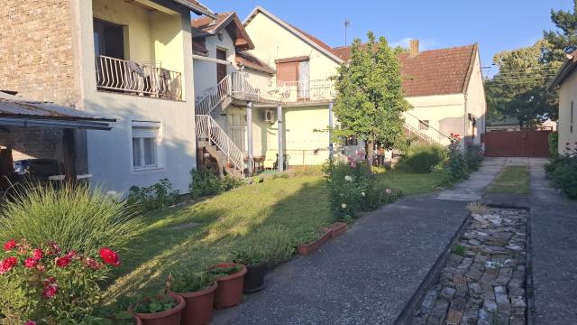 Kuća, Petosoban i veći, Prodaja, 300m2, Dože Đerđa