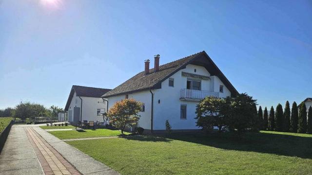 Kuća, Petosoban i veći, Prodaja, 200m2, Donje Nedeljice, Okolno mesto, Milosa Obrenovica