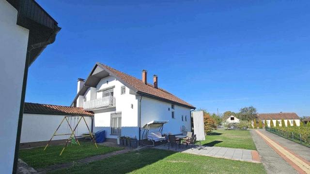 Kuća, Petosoban i veći, Prodaja, 200m2, Donje Nedeljice, Okolno mesto, Milosa Obrenovica