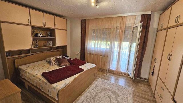 Kuća, Petosoban i veći, Prodaja, 200m2, Donje Nedeljice, Okolno mesto, Milosa Obrenovica