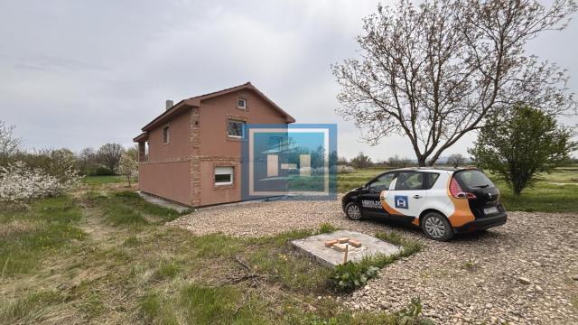 Kuća, četvorosoban, Prodaja, 302m2, Kočino Selo, Okolno mesto, Jagodina