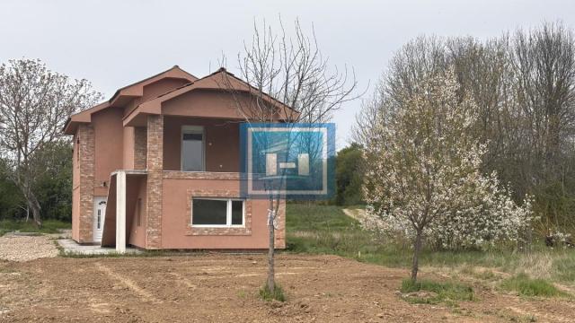 Kuća, četvorosoban, Prodaja, 302m2, Kočino Selo, Okolno mesto, Jagodina