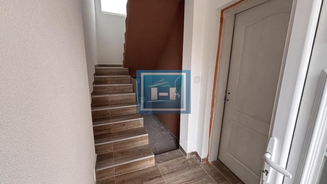 Kuća, četvorosoban, Prodaja, 302m2, Kočino Selo, Okolno mesto, Jagodina