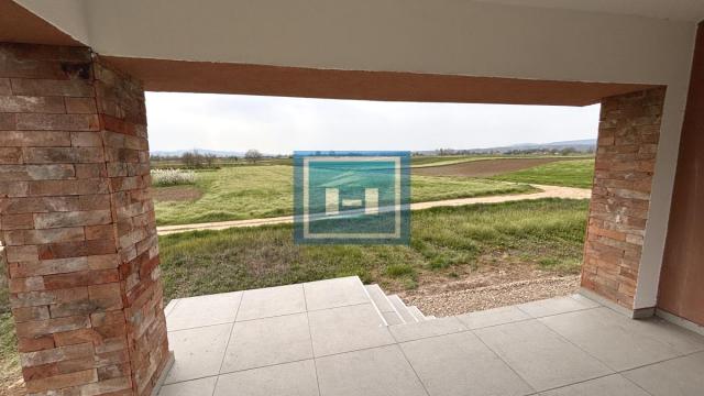 Kuća, četvorosoban, Prodaja, 302m2, Kočino Selo, Okolno mesto, Jagodina