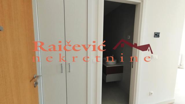 Stan, Garsonjera, Prodaja, 32m2, Beograd na vodi, Savski venac, Kraljice Drage Obrenovic