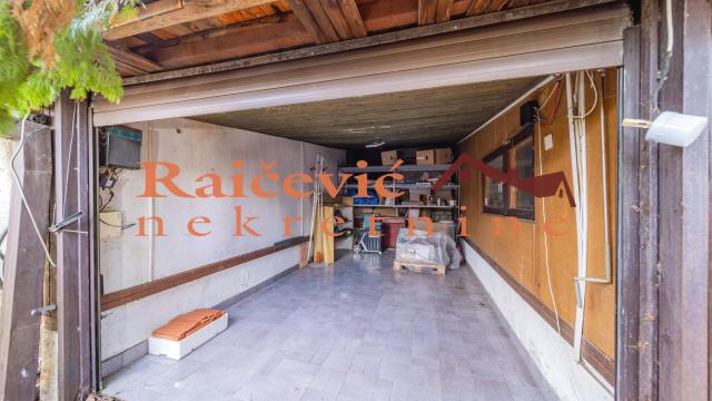 Kuća, četvorosoban, Izdavanje, 110m2, Dedinje, Savski venac, Koste Racina