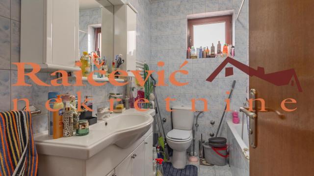 Kuća, Izdavanje, 500m2, Učiteljsko naselje, Zvezdara, Uciteljska