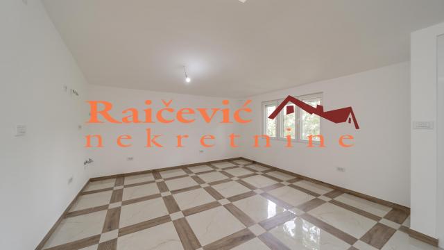 Stan, Trosoban, Prodaja, 83m2, Profesorska kolonija, Palilula, Mise Vujica