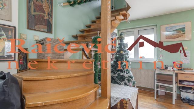 Stan, četvorosoban, Prodaja, 160m2, Profesorska kolonija, Palilula, Osmana Djikica