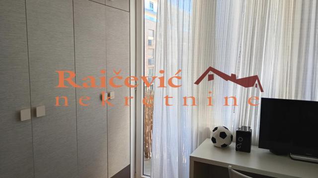 Stan, Trosoban, Prodaja, 69m2, Crveni krst, Vračar, Sumatovacka