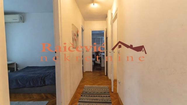 Stan, Trosoban, Prodaja, 69m2, Crveni krst, Vračar, Sumatovacka