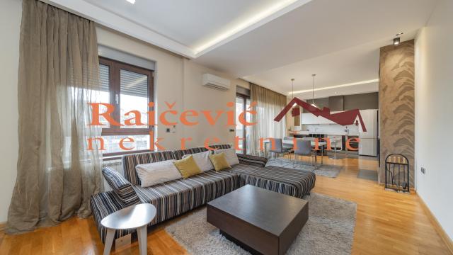 Stan, Petosoban, Prodaja, 160m2, Crveni krst, Vračar, Vilovskog