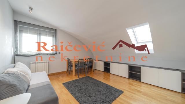 Stan, Petosoban, Prodaja, 160m2, Crveni krst, Vračar, Vilovskog