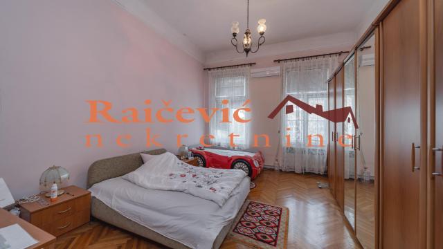 Stan, Prodaja, 214m2, Centar, Zemun, Gospodska