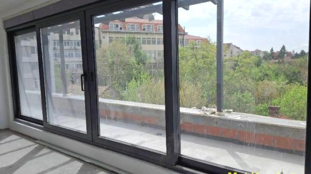 Stan, četvorosoban, Prodaja, 133m2, Banovo brdo, Čukarica, Karpoševa