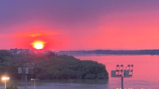 Stan, Trosoban, Izdavanje, 193m2, Dunavski kej, Stari grad, Dunavska