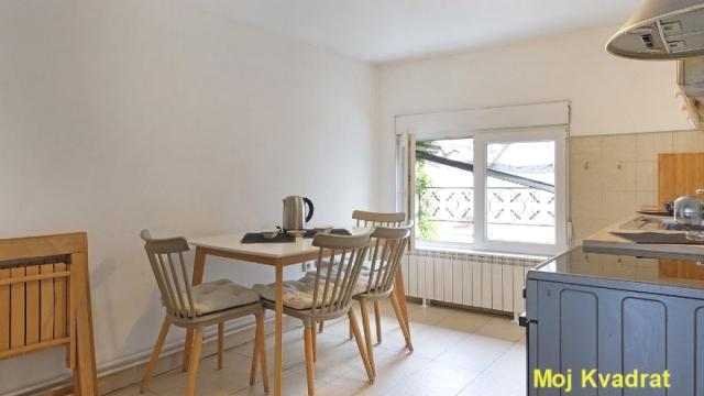 Stan, Trosoban, Prodaja, 86m2, Kalenić pijaca, Vračar, Topolska