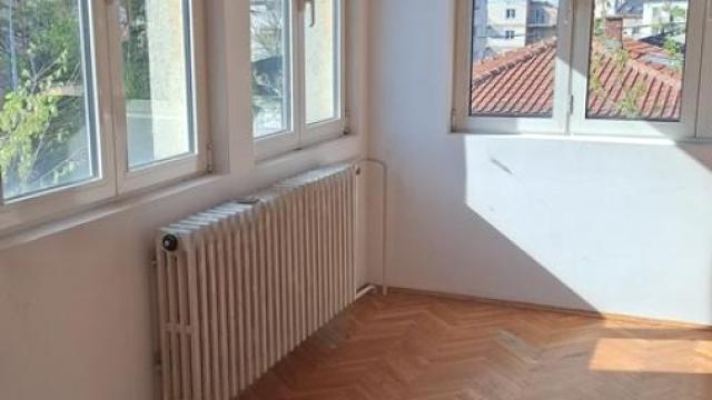 Kuća, četvorosoban, Prodaja, 219m2, Učiteljsko naselje, Zvezdara, Raljska