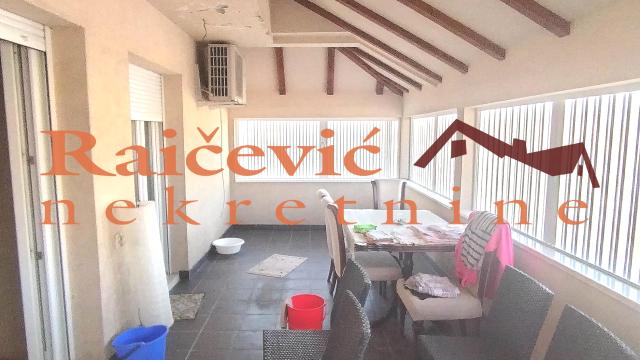 Kuća, Prodaja, 354m2, Vrčin, Grocka, Skadarlijska