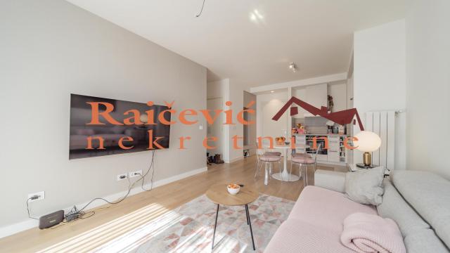 Stan, Trosoban, Prodaja, 74m2, Beograd na vodi, Savski venac, Luke Celovica Trebinjca