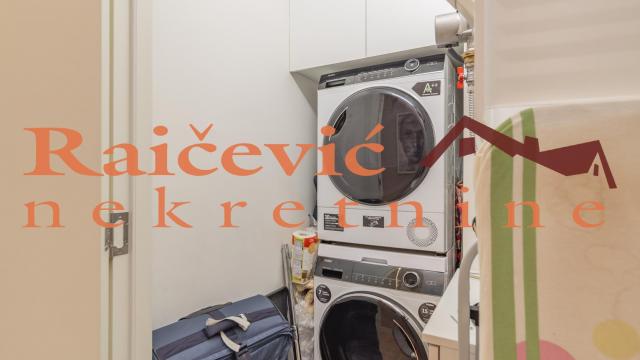 Stan, Trosoban, Prodaja, 74m2, Beograd na vodi, Savski venac, Luke Celovica Trebinjca