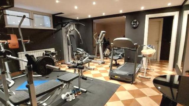 Stan, Petosoban, Prodaja, 400m2, Banovo brdo, Čukarica, Zimonjićeva