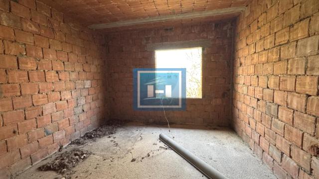 Kuća, Prodaja, 685m2, Moravski Bujmir, Okolno mesto, Aleksinac