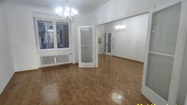 Stan, Troiposoban, Izdavanje, 136m2, Trg Nikole Pašića, Stari grad, Trg Nikole Pašić