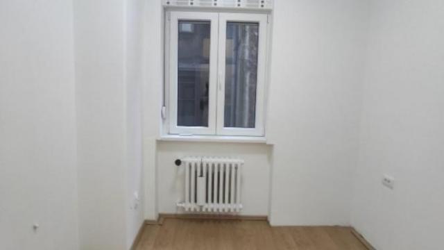 Stan, Troiposoban, Izdavanje, 136m2, Trg Nikole Pašića, Stari grad, Trg Nikole Pašić