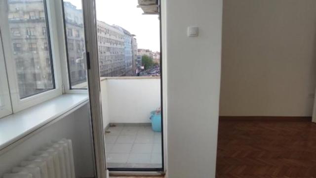 Stan, Troiposoban, Izdavanje, 136m2, Trg Nikole Pašića, Stari grad, Trg Nikole Pašić