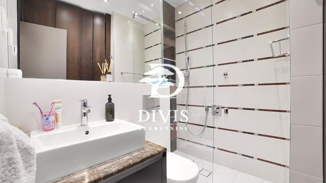 Stan, četvorosoban, Prodaja, 360m2, Serdar Jola