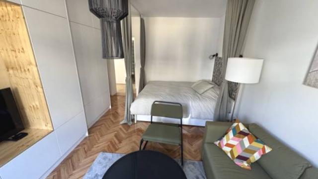 Stan, Jednoiposoban, Izdavanje, 40m2, Njegoševa