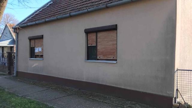 Kuća, Trosoban, Prodaja, 80m2, Banatsko Karadjordjevo, Okolno mesto, Banatsko Karađorđevo