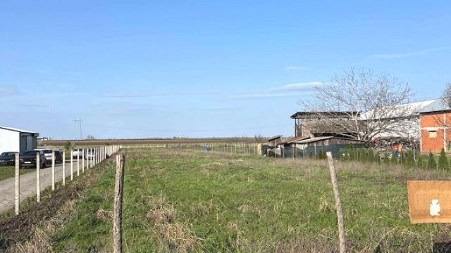 Plac, Prodaja, m2, Almaška