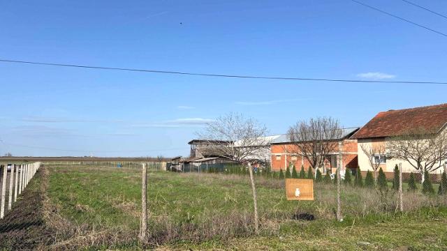 Plac, Prodaja, m2, Almaška