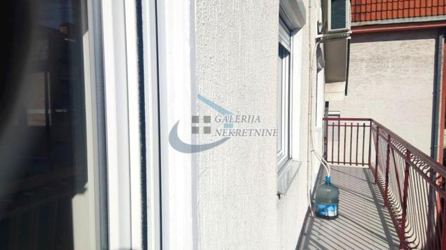 Stan, četvoroiposoban, Prodaja, 135m2, Filmski grad, Čukarica, Stevana Luburića